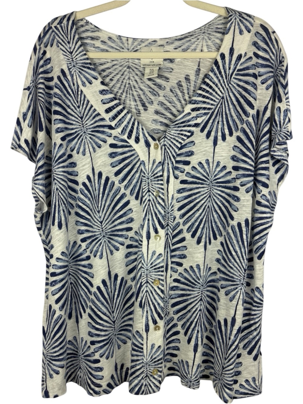 Joie 1X Palm Leaf Print Linen Blend Button-Front V-Neck Top Navy Blue White